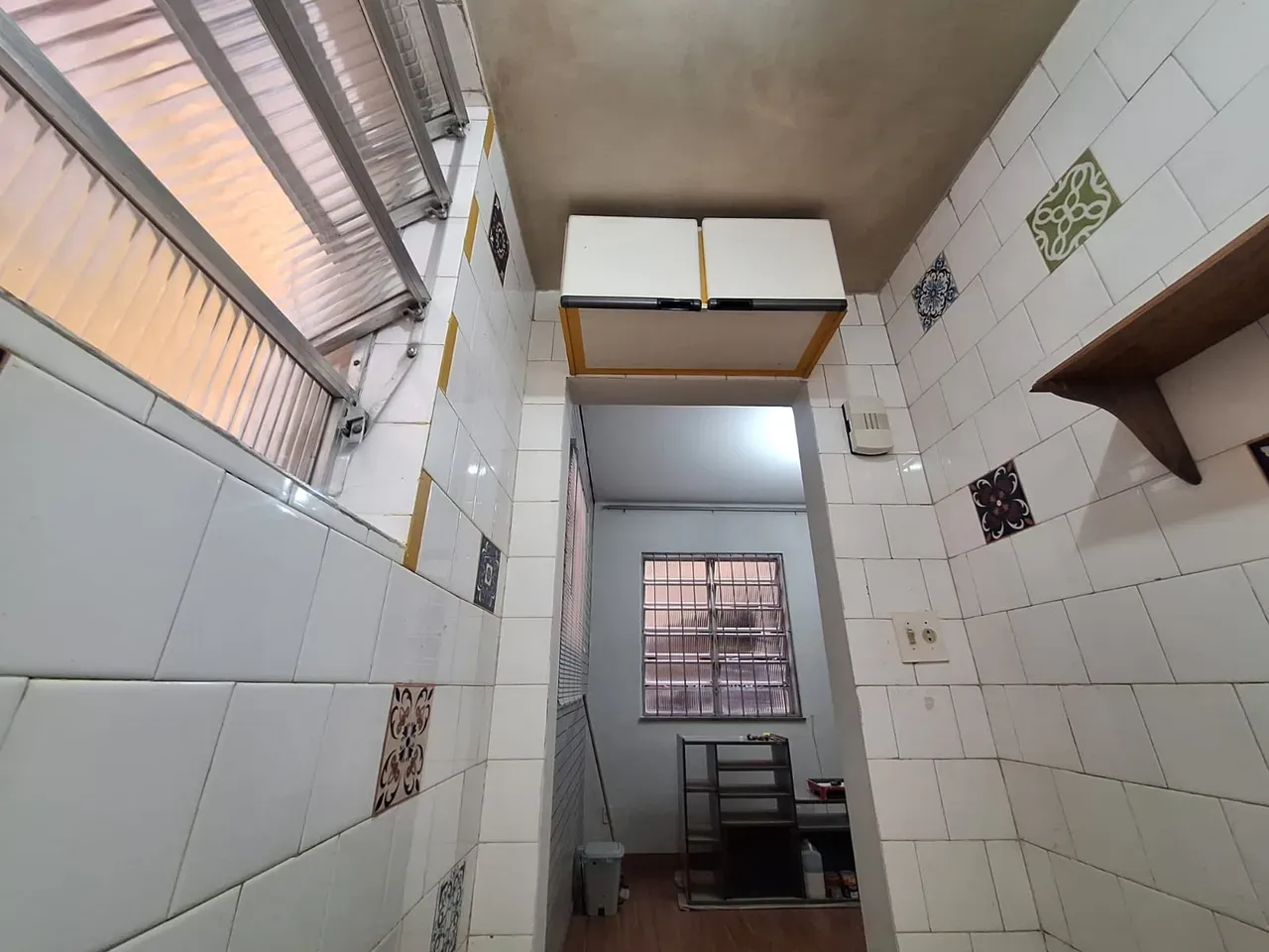 Apartment on the 1st floor with wood or laminate floors — photo 8