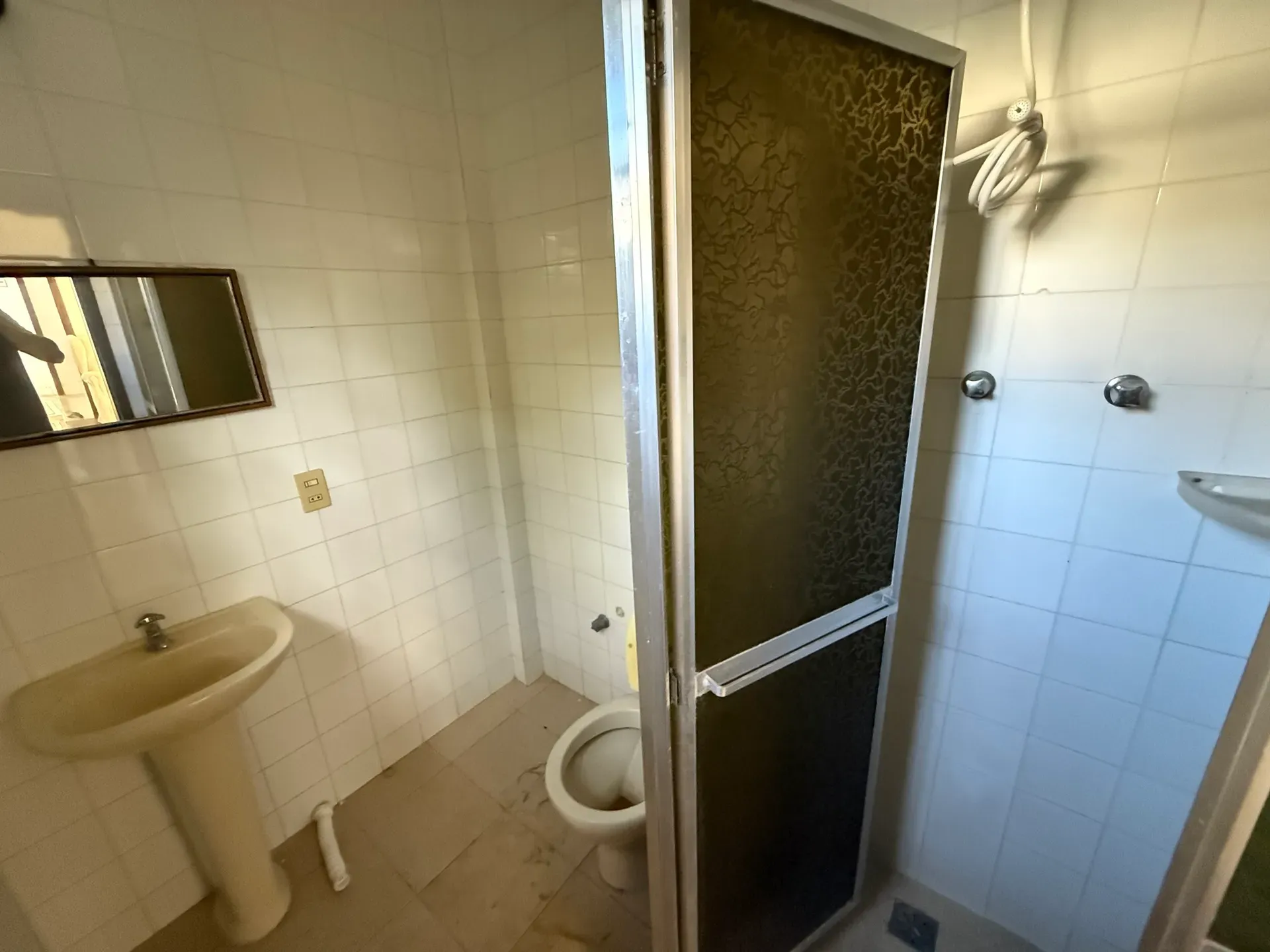 Furnished house, 350 m², with a glass-enclosed balcony — photo 22