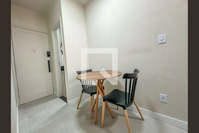 32 m² 1-bedroom apartment with a compact kitchenette — photo 22