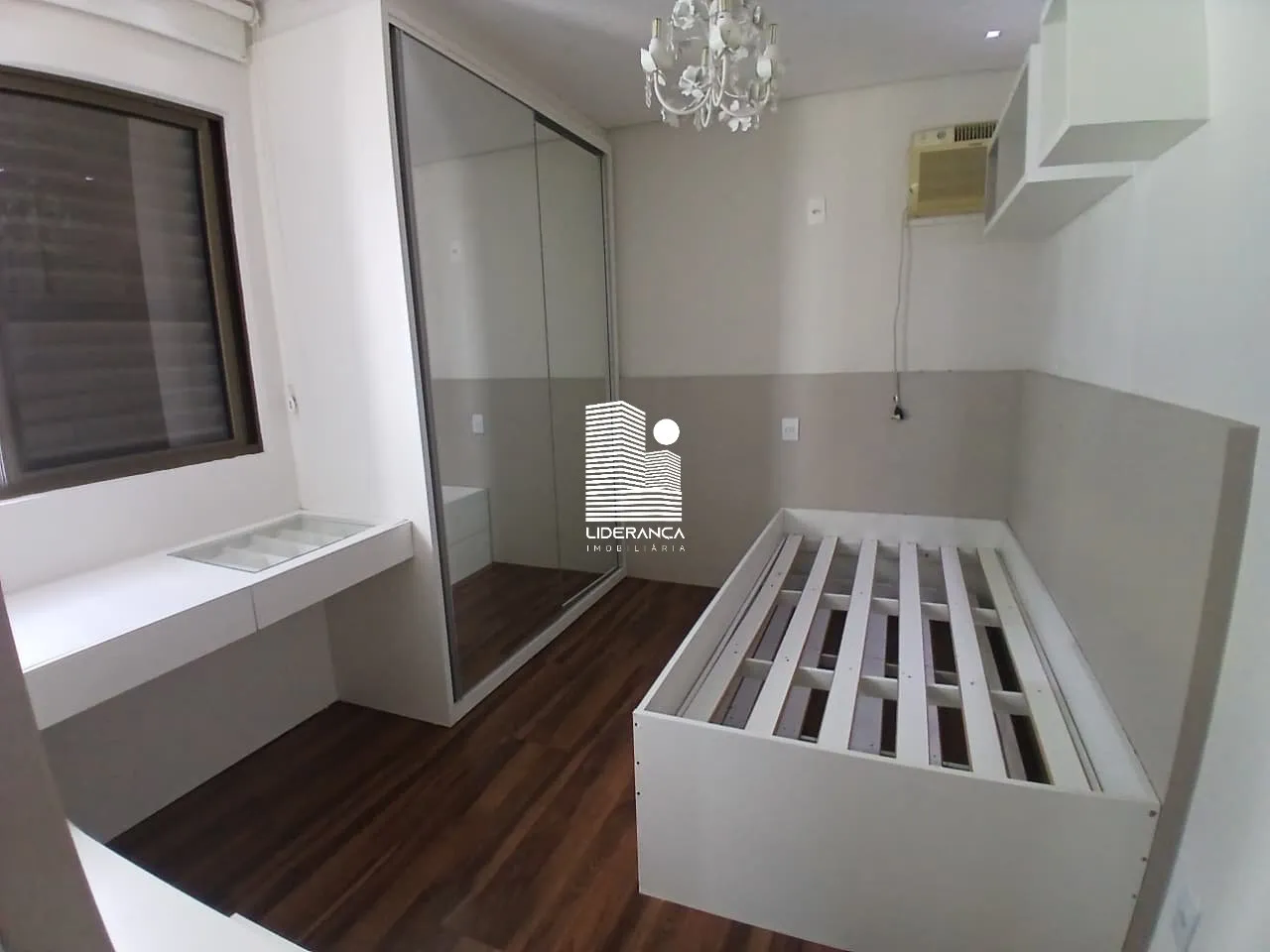Apartamento mobiliado de 142 m² com 3 quartos e varanda — photo 14