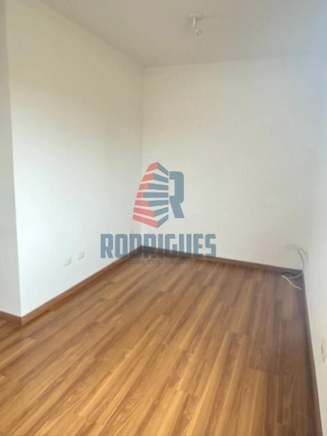 Apartment, 43 m², with wood or laminate floors — photo 5