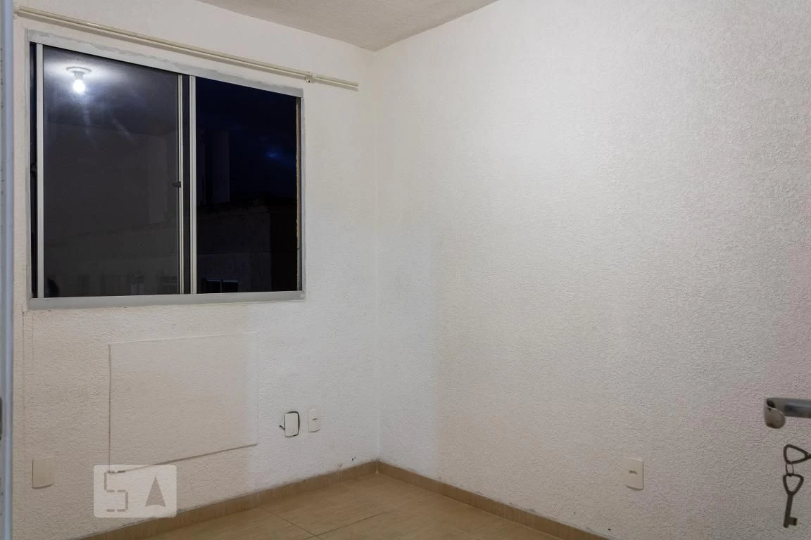 Apartamento com 2 quartos e área de lavanderia — photo 14