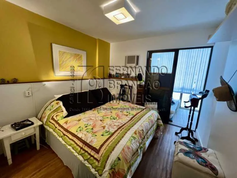 3-bedroom apartment with an open-plan kitchen — photo 17