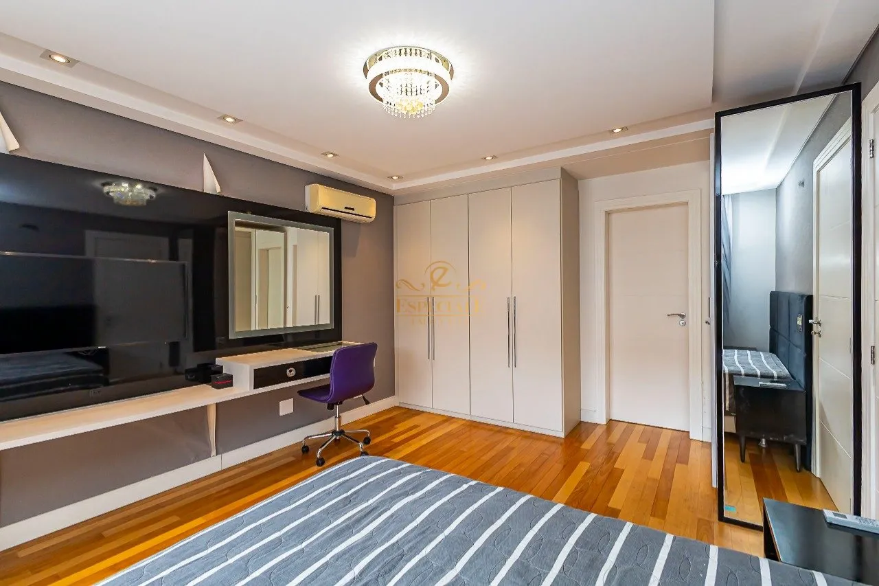 Furnished house with 3 en-suite bedrooms and 631 m² — photo 35