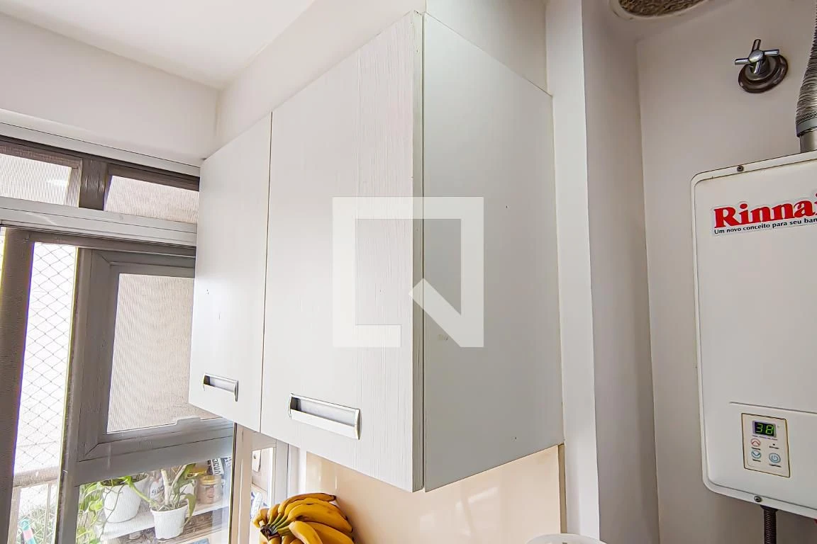 Apartamento mobiliado com 2 quartos e varanda com churrasqueira — photo 41