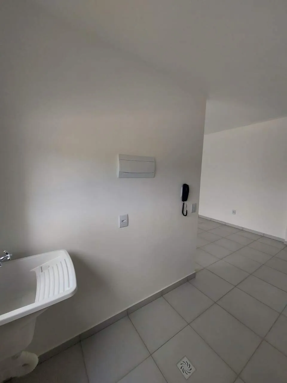 2-bedroom apartment with 1 bathroom and a balcony — photo 11