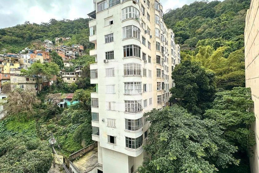 70 m² unfurnished apartment with 2 bedrooms and parking