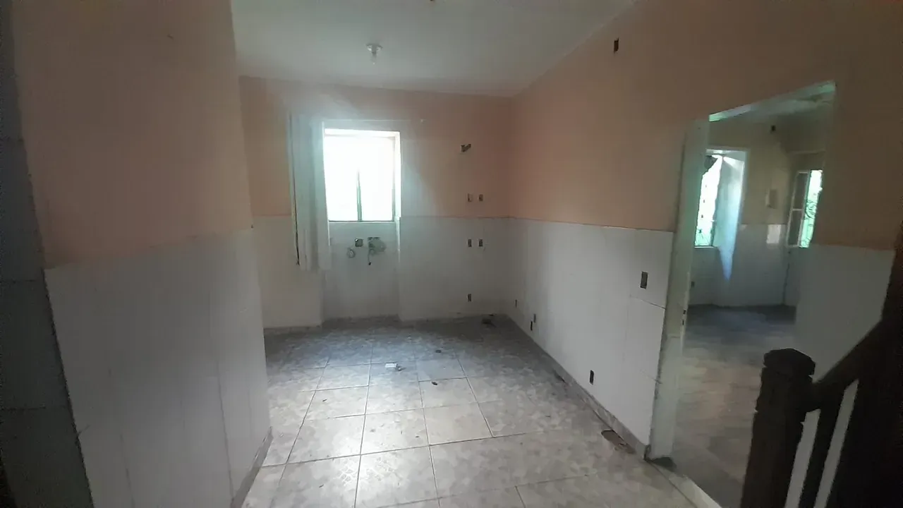 Unfurnished house with 3 bedrooms and 3 bathrooms — photo 25