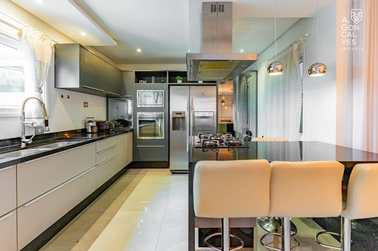 Furnished house with 3 bedrooms and 4 bathrooms — photo 9