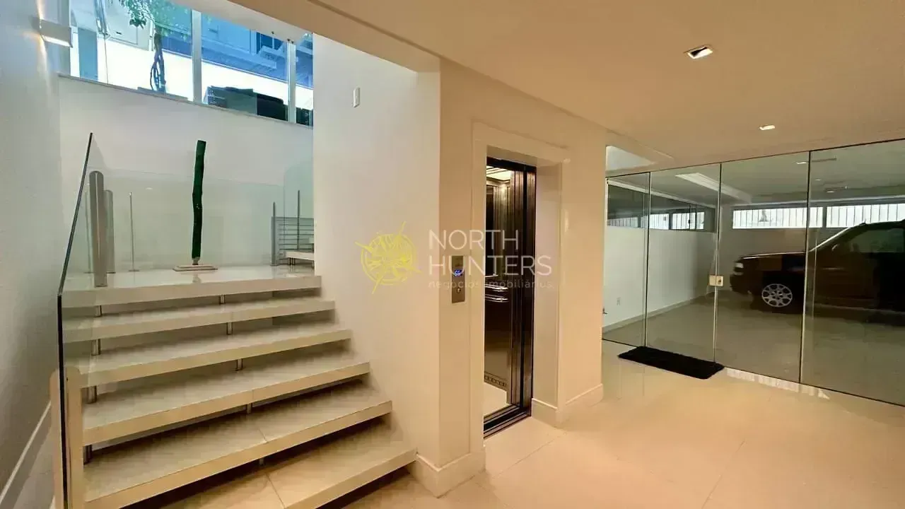 Furnished house with 9 bedrooms and a gas open kitchen — photo 81