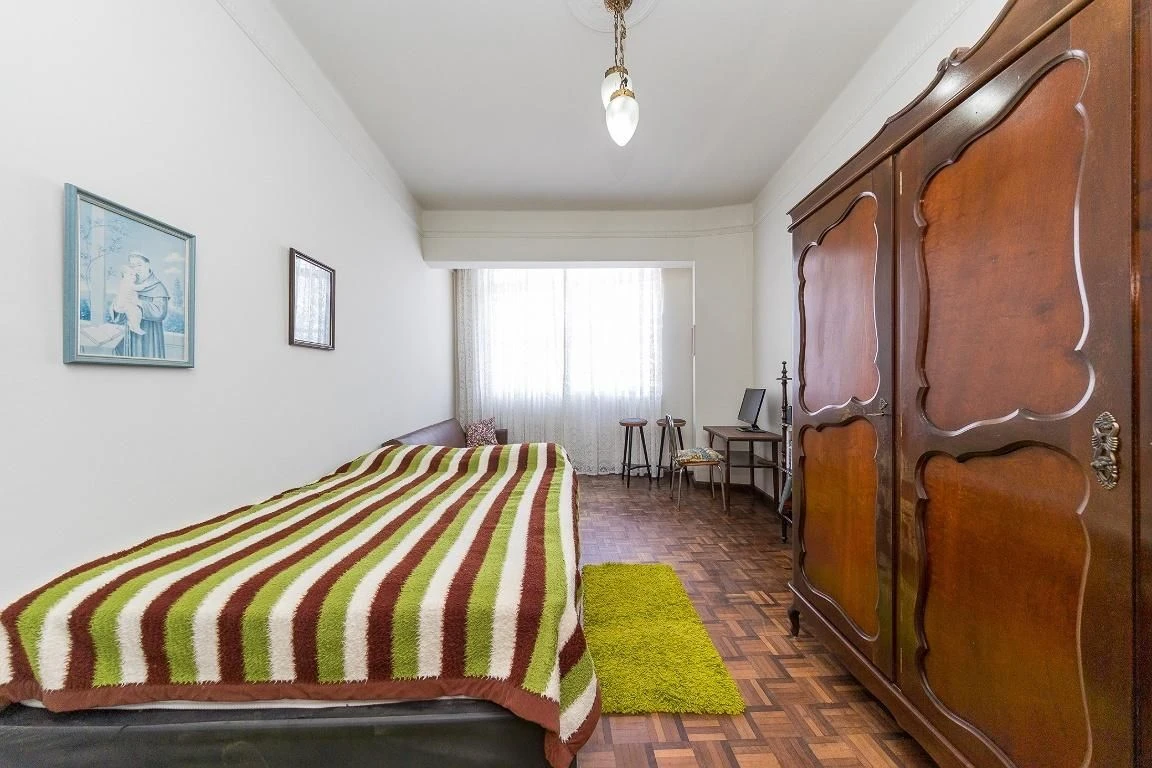 Furnished apartment, 97 m², with a bathtub — photo 48
