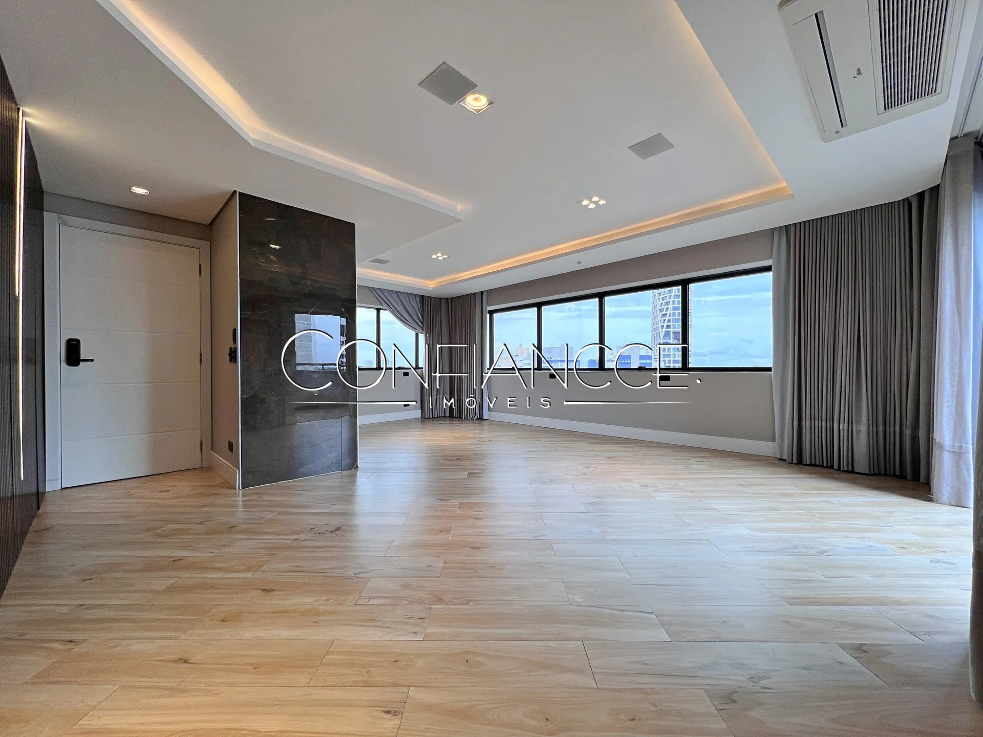 Apartamento de 463 m² con 3 suites y 4 plazas — photo 4