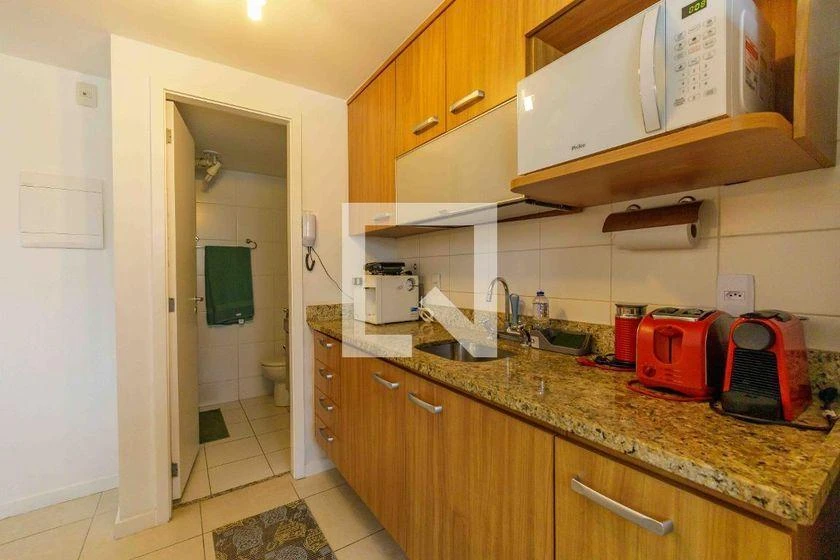 Apartamento mobiliado, 99 m², com janelas do piso ao teto — photo 4