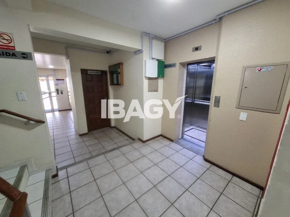 2-bedroom apartment with a gas stove kitchen — photo 15