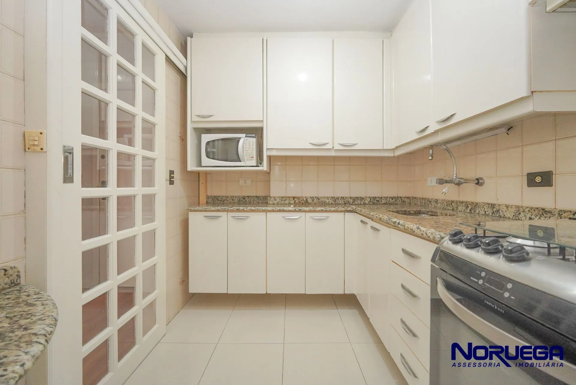 Apartamento com piso de madeira ou laminado, Cristo Rei — photo 4