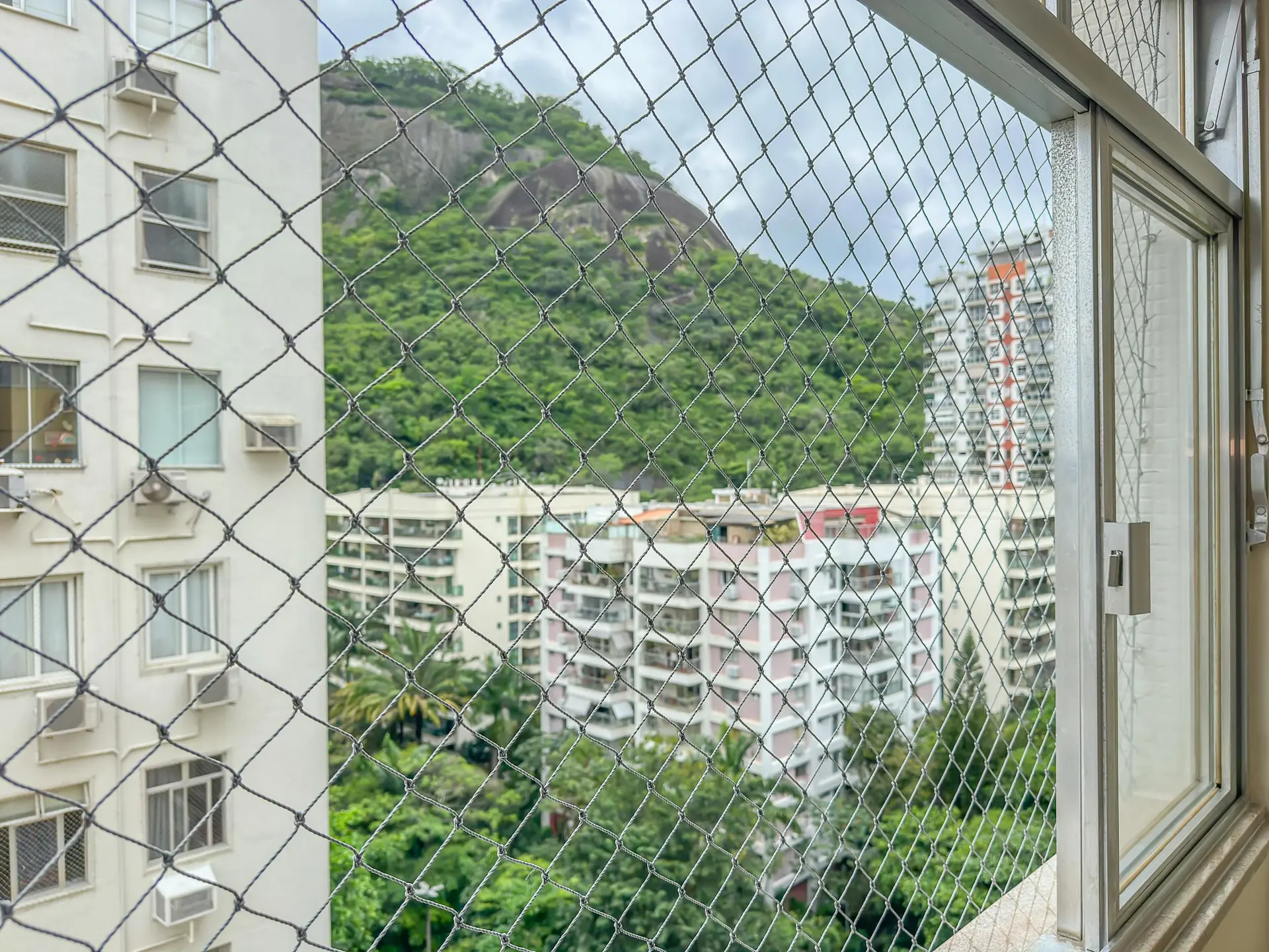 2-bedroom apartment with a glass-enclosed balcony — photo 17