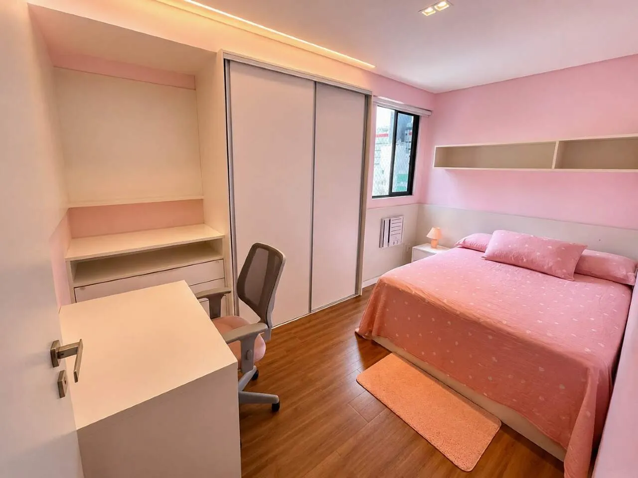 3-bedroom apartment with a water view in João Pessoa — photo 25
