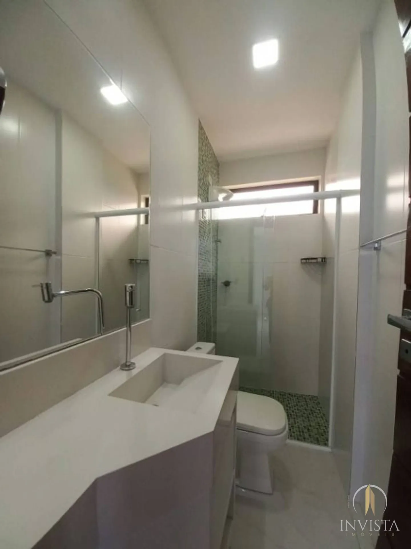 Furnished house, 481 m², with floor-to-ceiling windows — photo 68