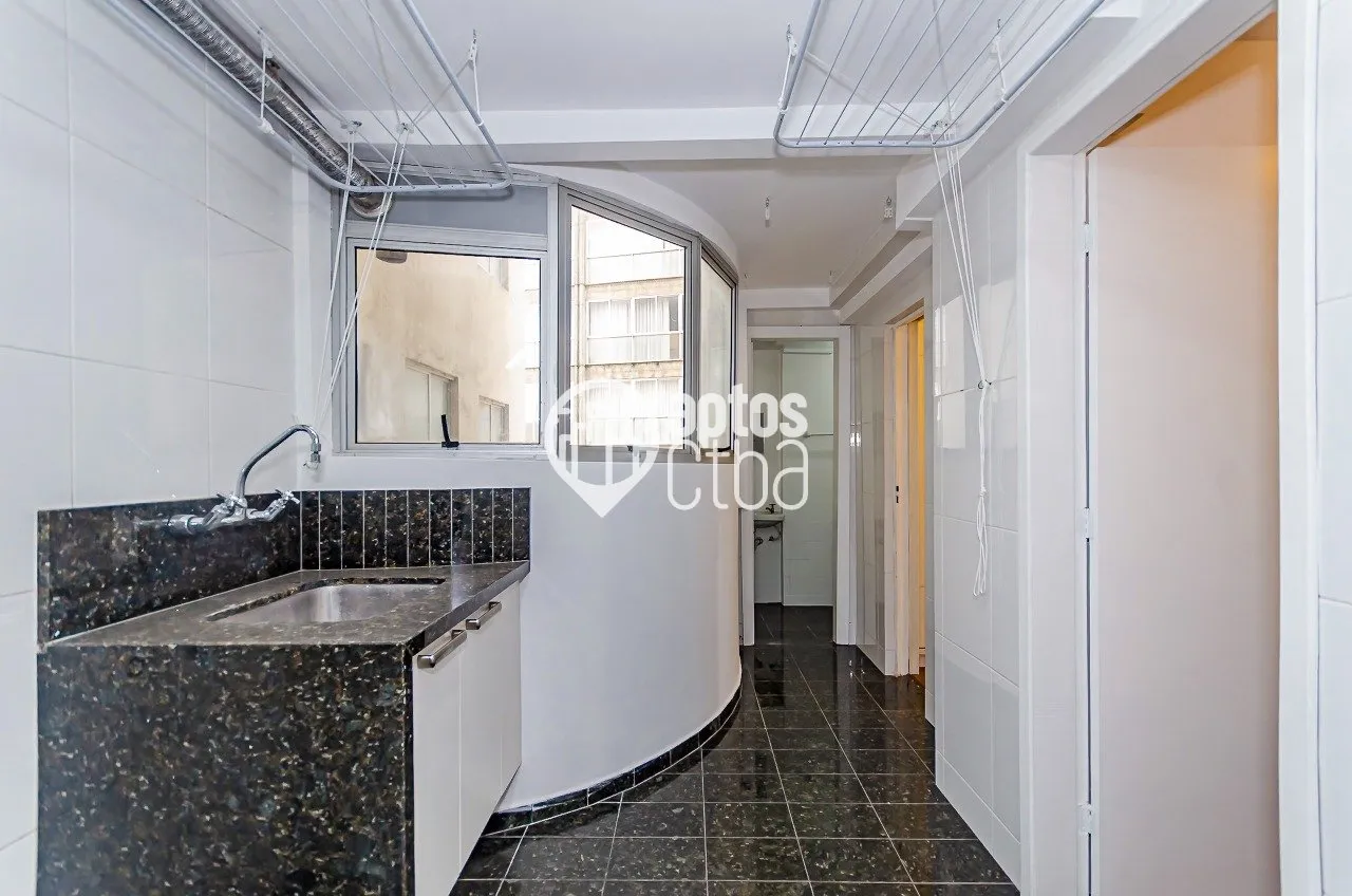3-bedroom apartment with a home office — photo 11