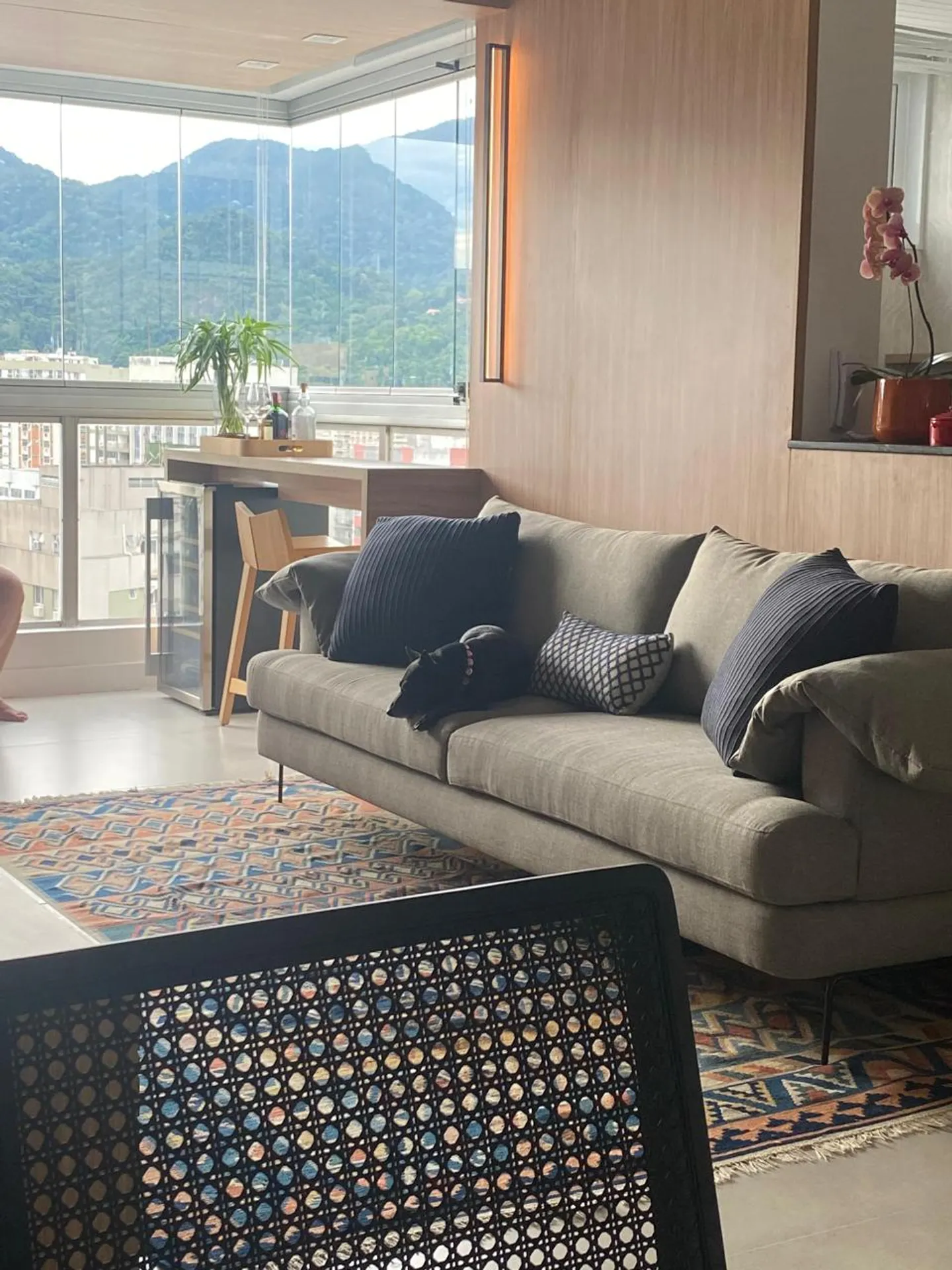 Furnished apartment, 80 m², with floor-to-ceiling windows — photo 9