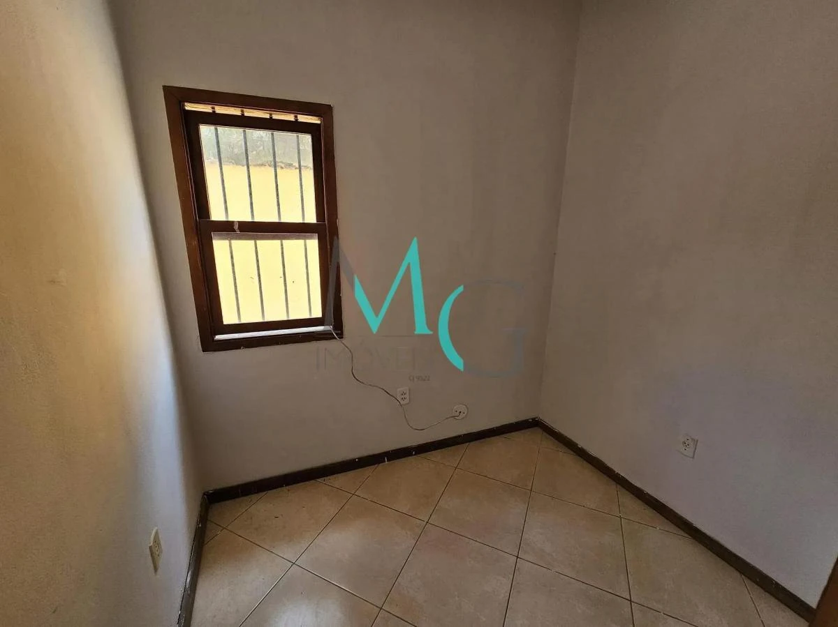 House with 4 bedrooms, 2 en-suites and 4 parking — photo 24