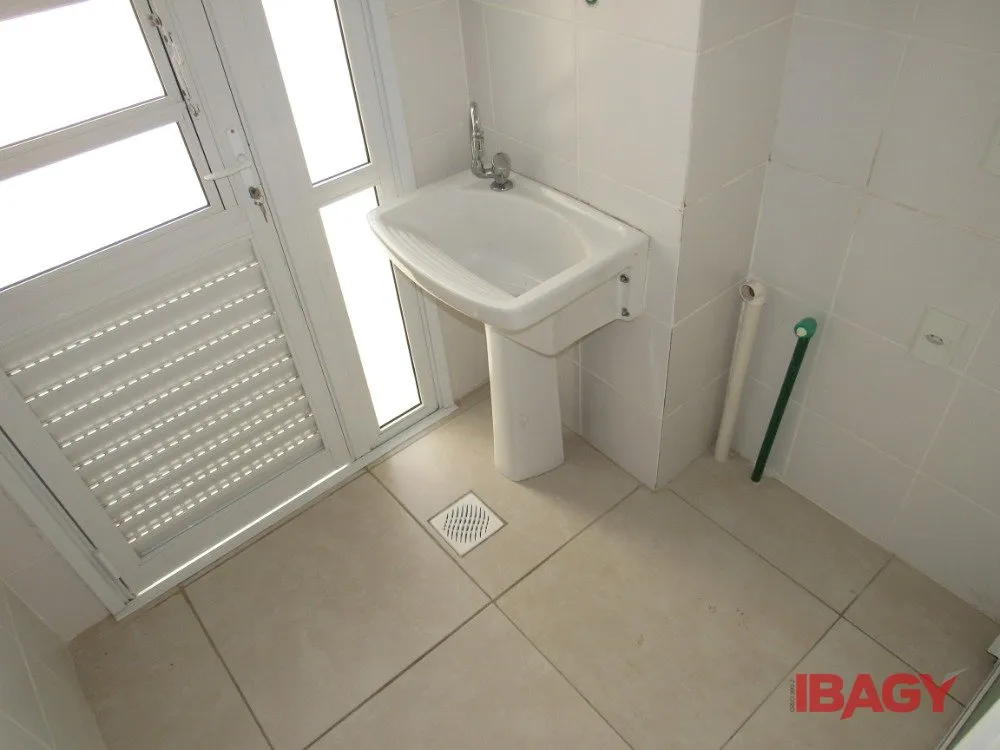 Квартира с 3 спальнями и собственными ванными и остекленным балконом — photo 4