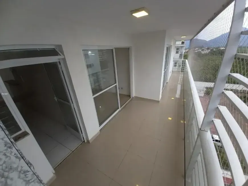Apartment with 3 bedrooms and 3 bathrooms and separate kitchen — photo 7