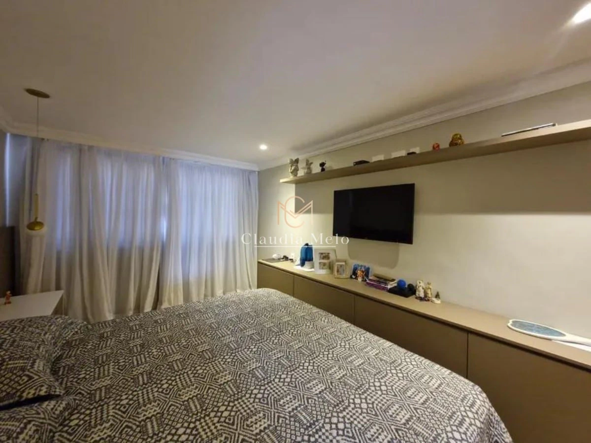 Casa para alugar com 4 quartos e 6 banheiros, 500 m² — photo 8