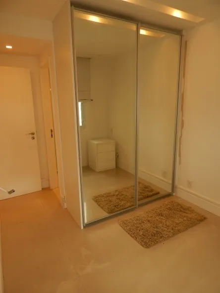 3-bedroom apartment in a building with a sauna — photo 2