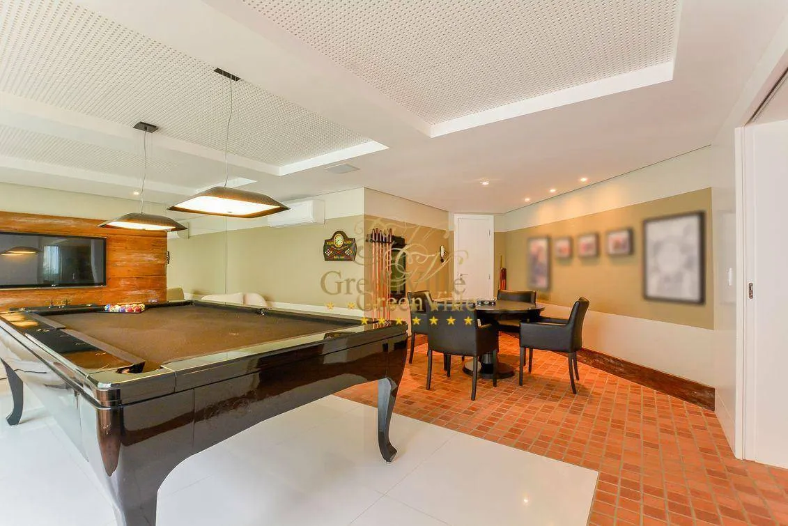 House with 4 en-suite bedrooms and private BBQ — photo 36