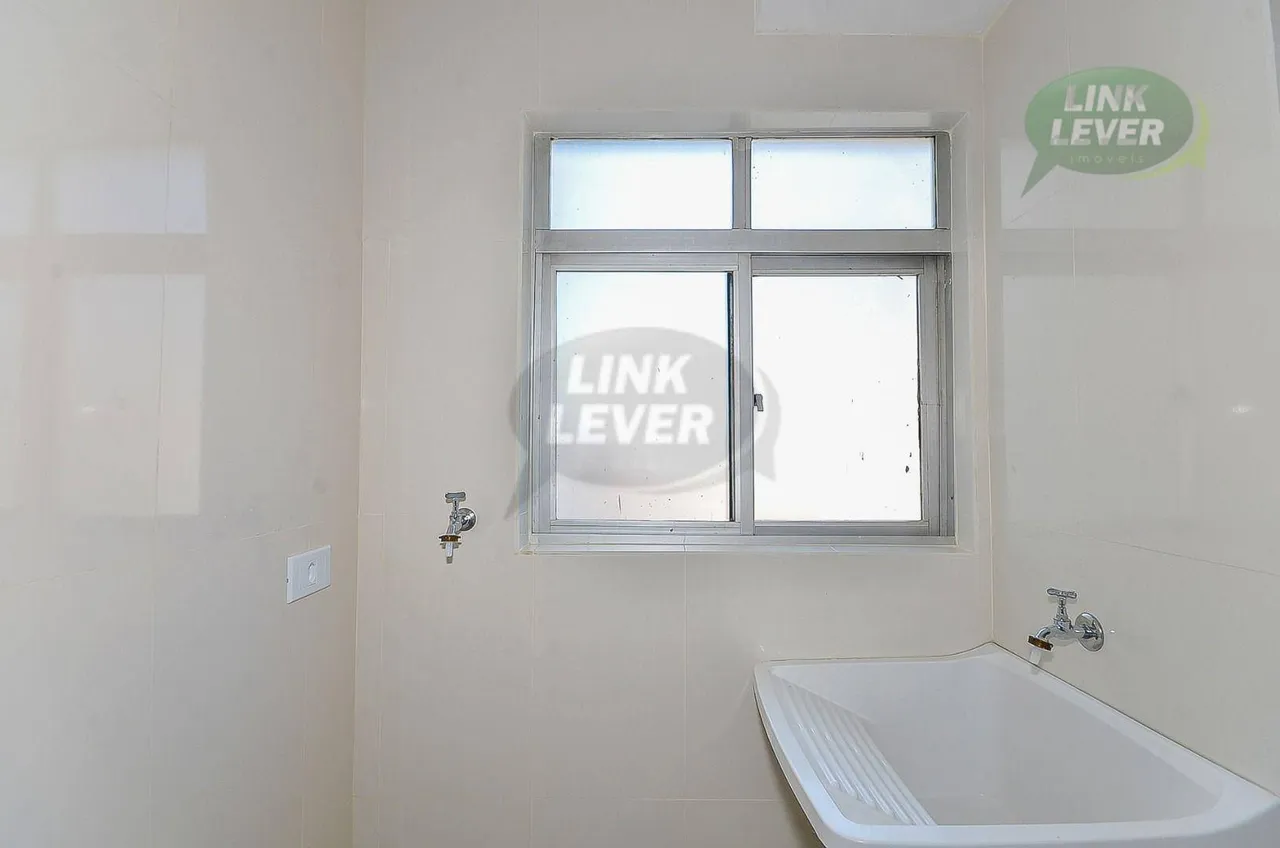 Studio apartment with 1 bedroom and 1 bathroom — photo 18