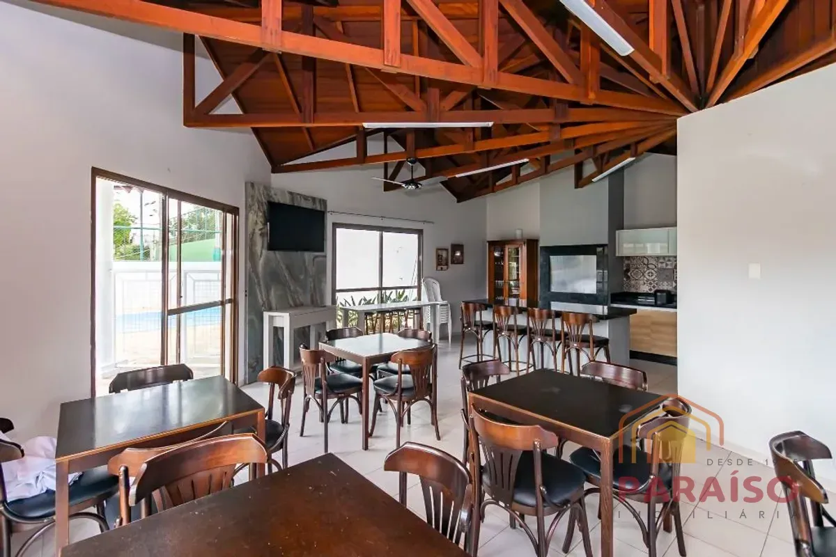 4-bedroom house with a grill on the balcony in Curitiba — photo 45