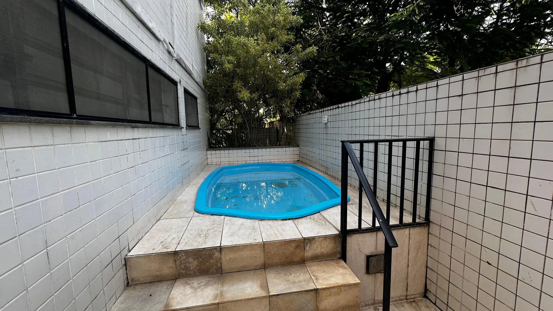 Furnished apartment with 2 bedrooms and a balcony — photo 35