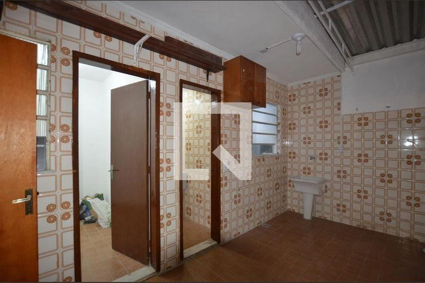 2-bedroom, 2-bath apartment with 87 m² and a balcony — photo 39