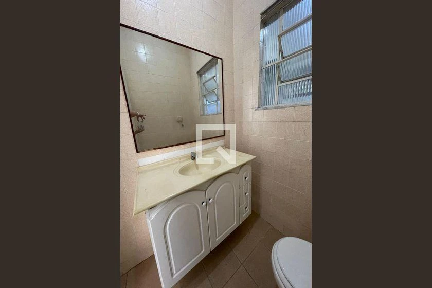 Casa para alugar com 4 quartos, varanda e quintal — photo 70