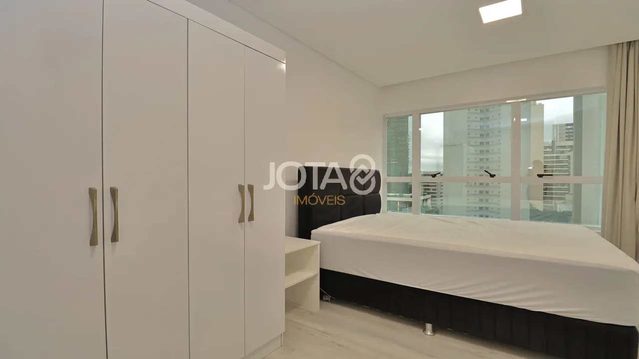 1-bedroom apartment with 66 m² and a balcony — photo 19