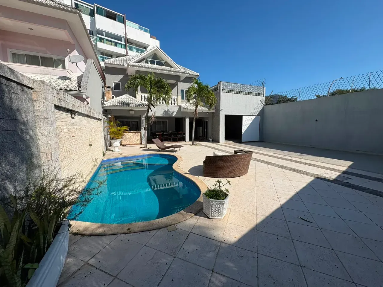 Furnished house with 5 bedrooms and 5 bathrooms — photo 7