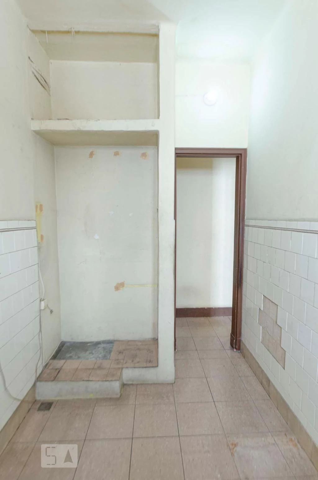 Unfurnished house with 6 bedrooms and private garden — photo 2