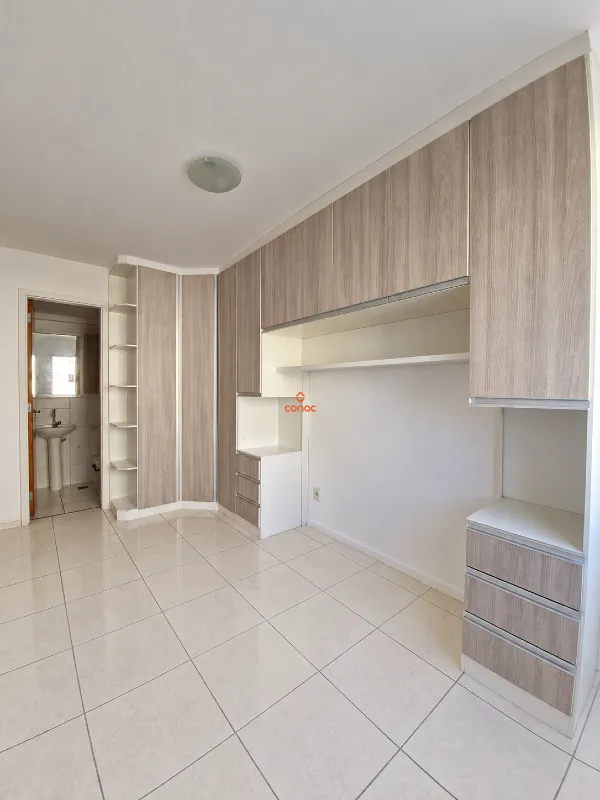 2-bedroom apartment in a building with a gym — photo 20