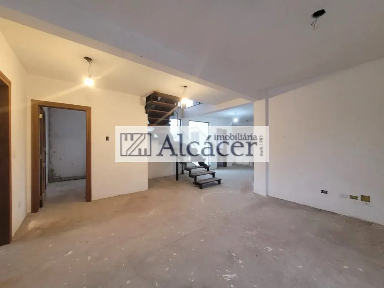 4-suite house 510 m² with laundry area and private garden — photo 17