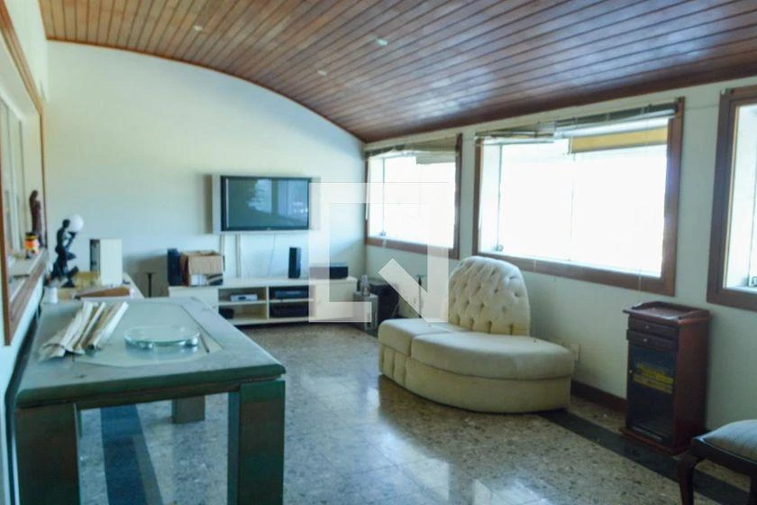 Condominium house with 6 bedrooms and shared open pool — photo 17