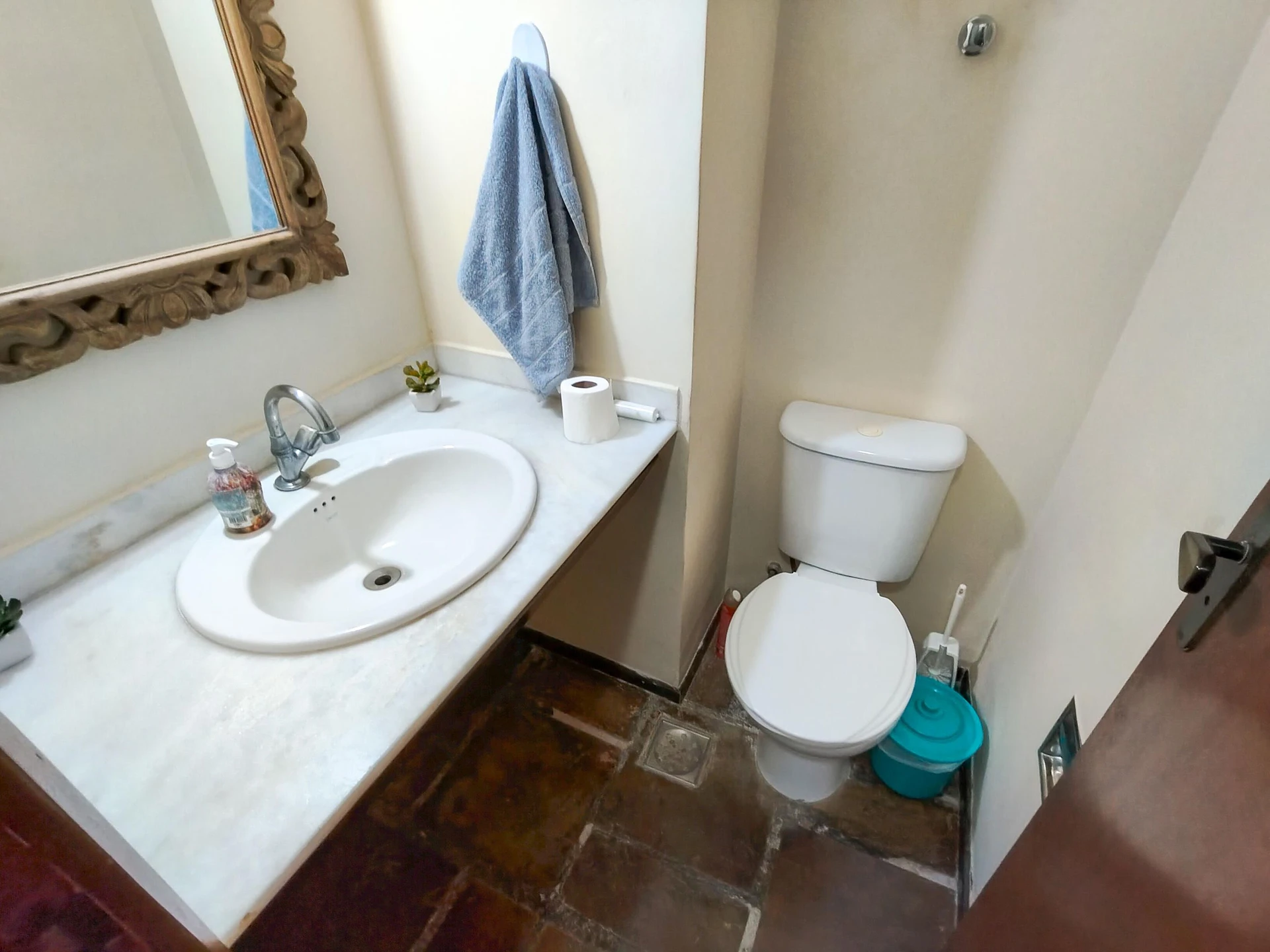 Apartamento mobiliado de 3 quartos com banheira — photo 4