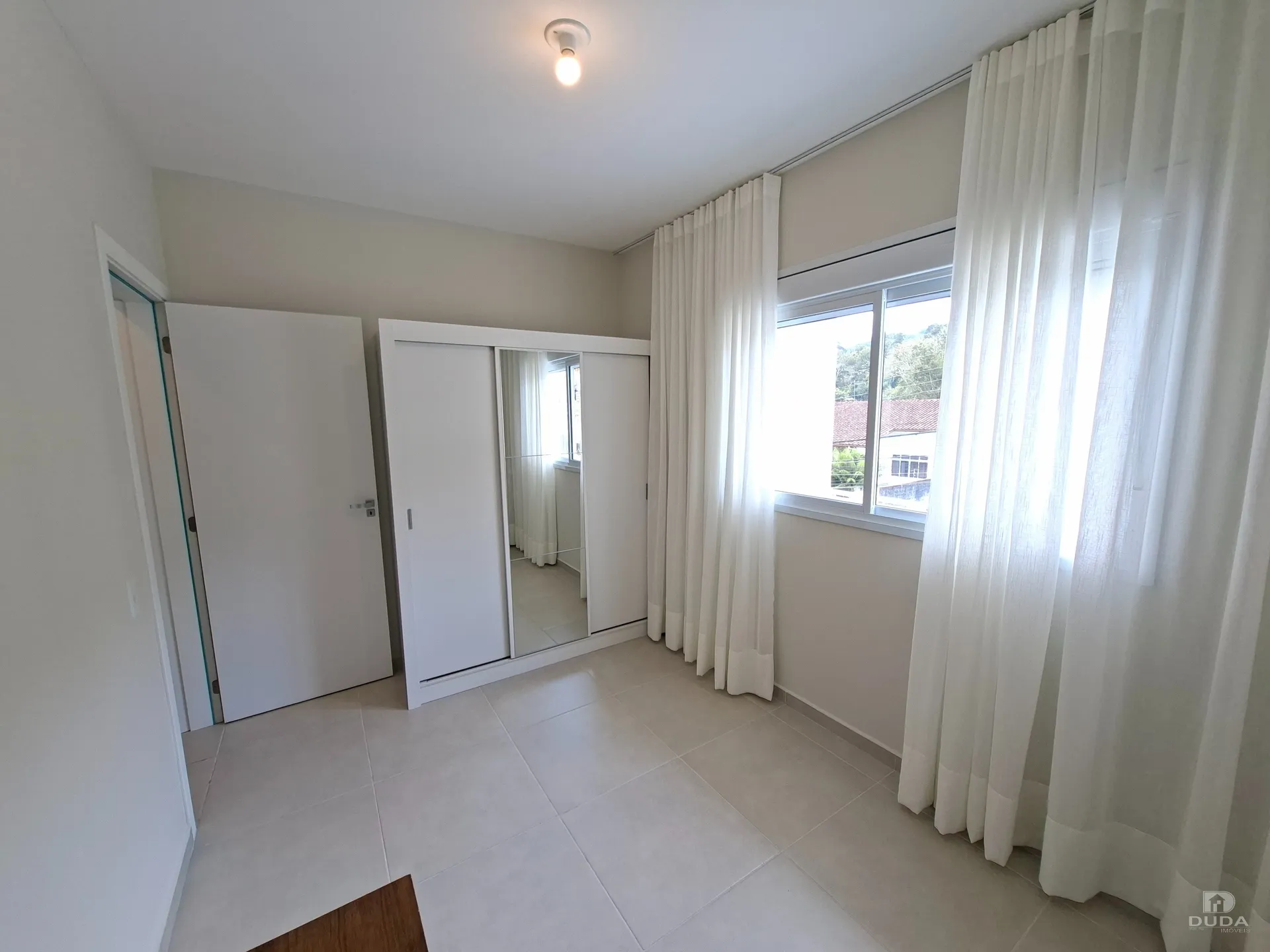 Furnished apartment, 59 m², with a home office — photo 3