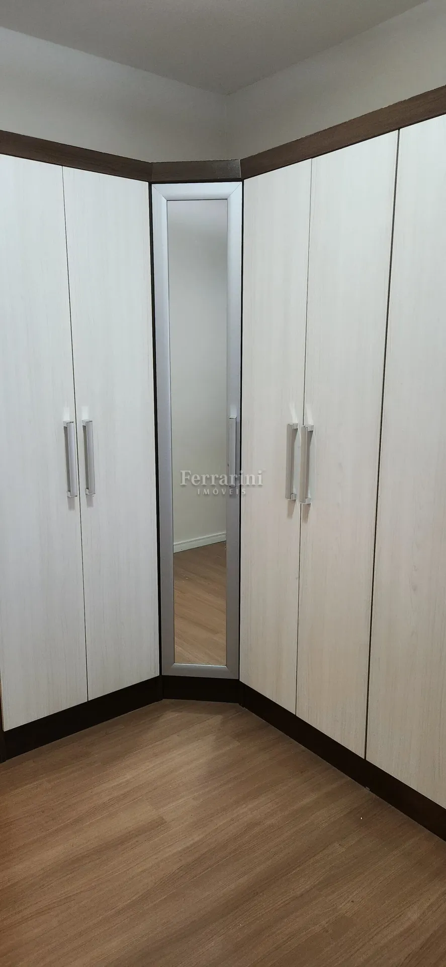 Apartment with 3 bedrooms and a closed kitchen — photo 24