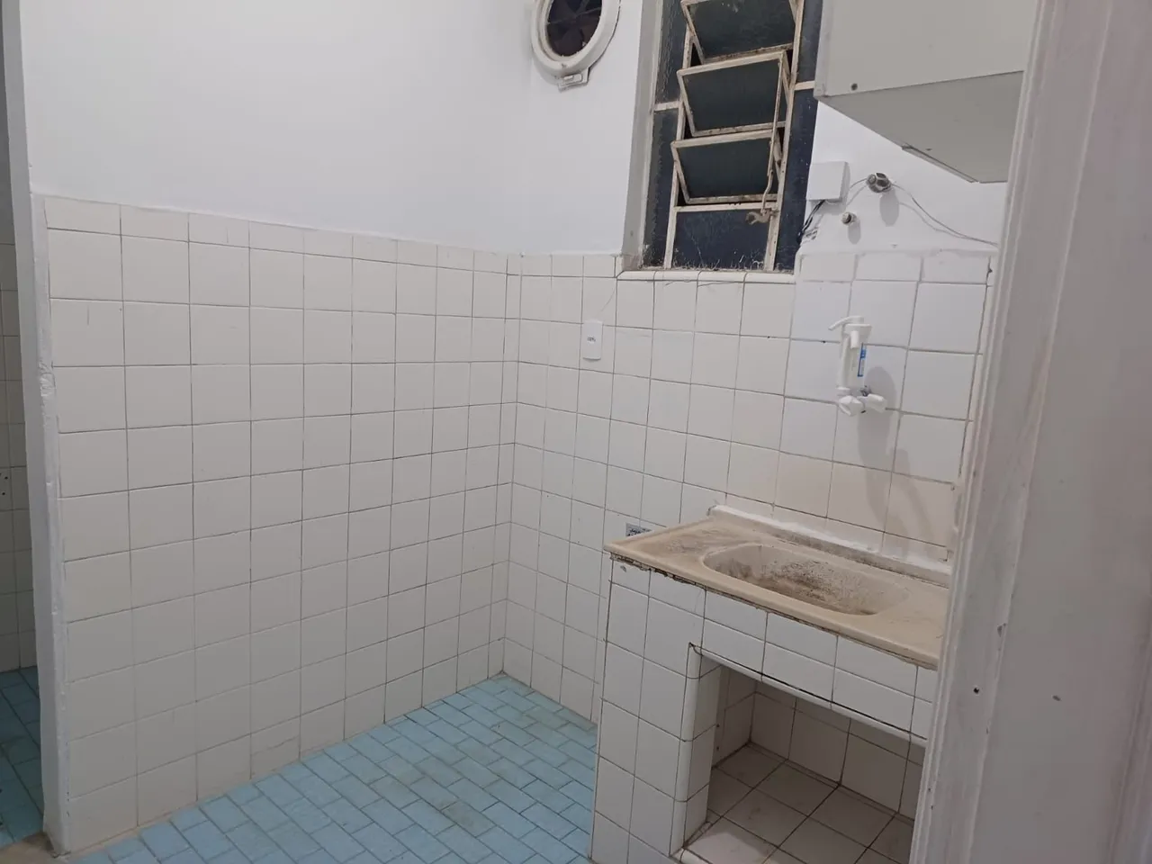 1 quarto e piso de madeira ou laminado: apartamento de 50 m² — photo 17