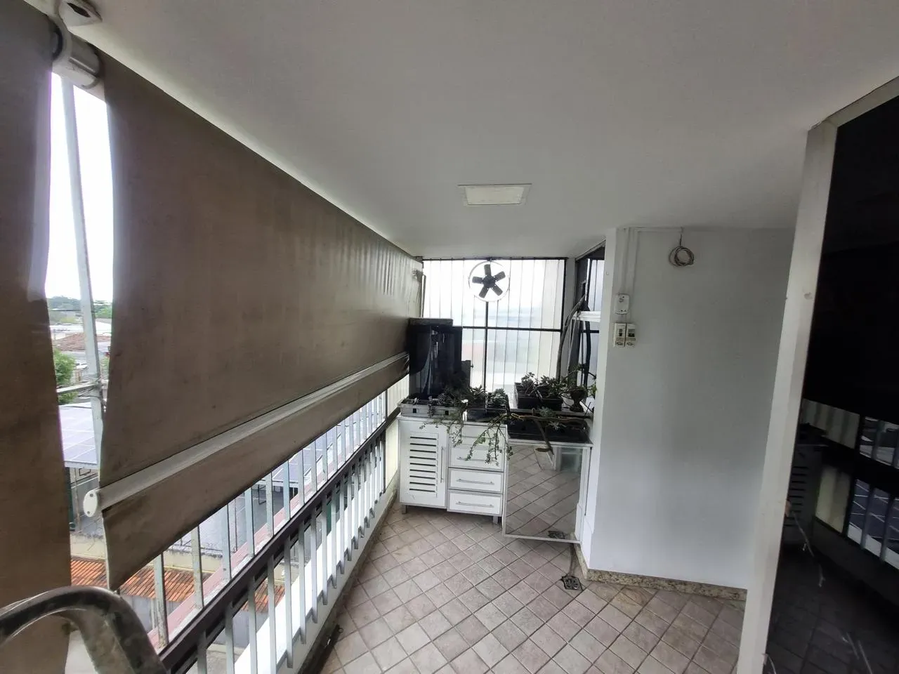 Walk-in closet in a 4-bedroom apartment, 110 m² — photo 19