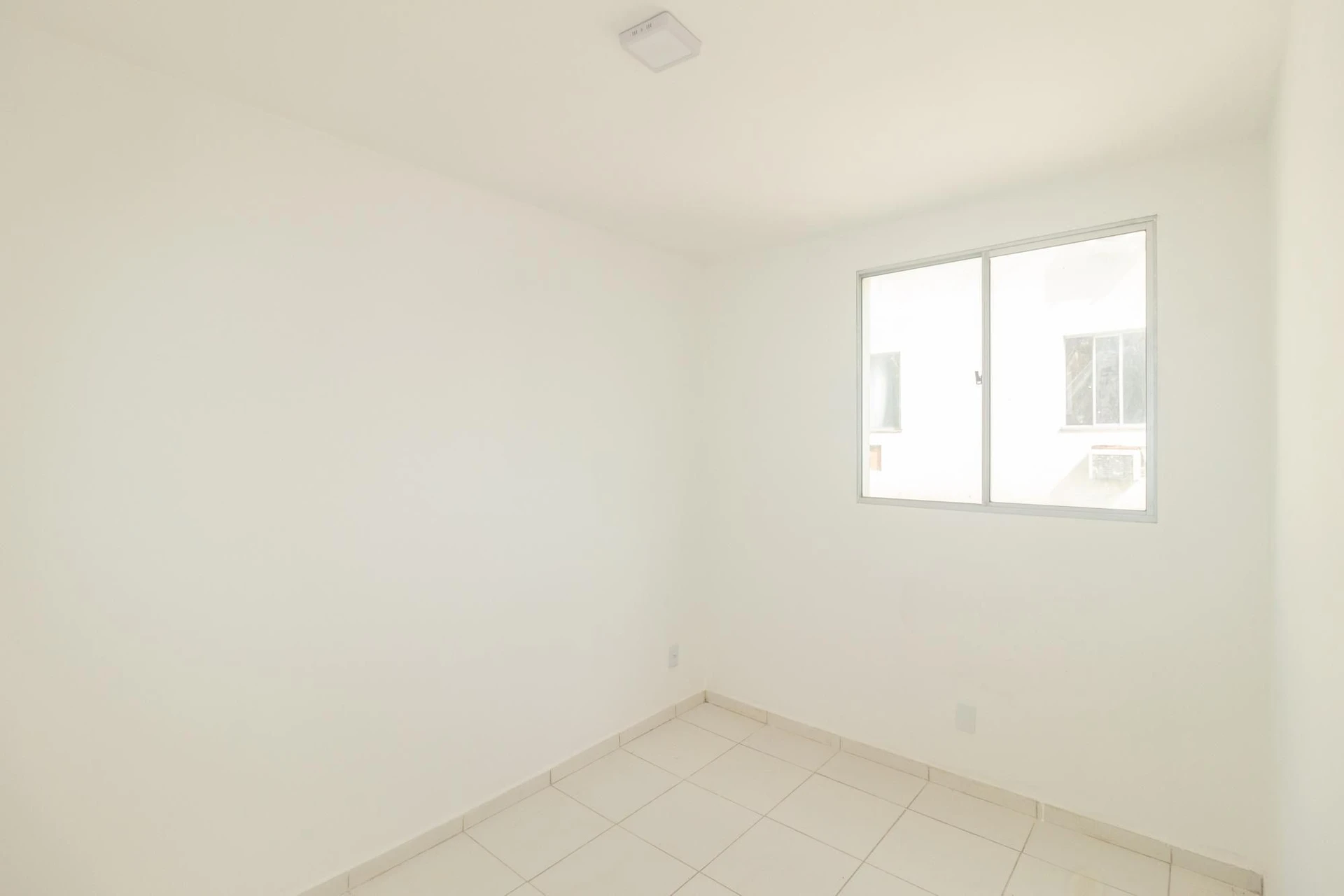 Unfurnished apartment with 2 bedrooms and open-air pool — photo 9