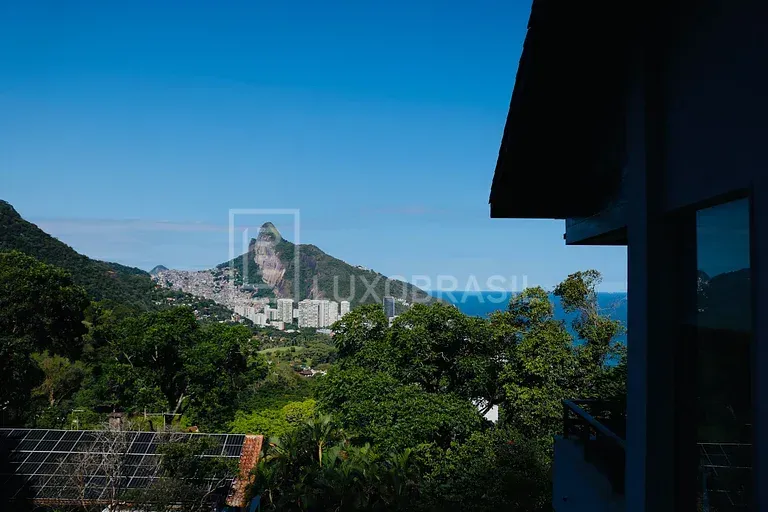 5-bedroom house with a private pool in Rio de Janeiro — photo 2