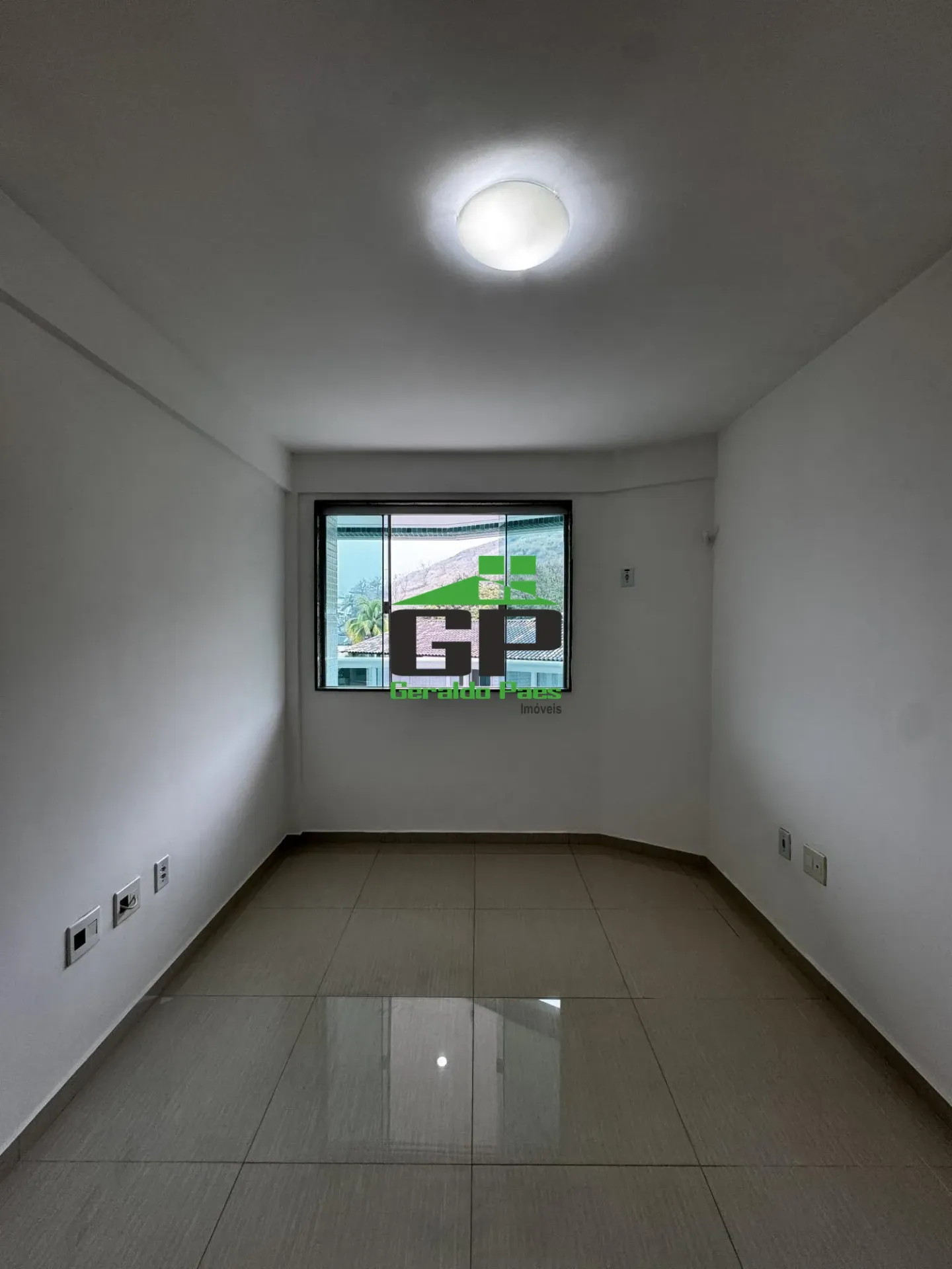 3-bedroom apartment with 2 en-suites and a balcony — photo 10