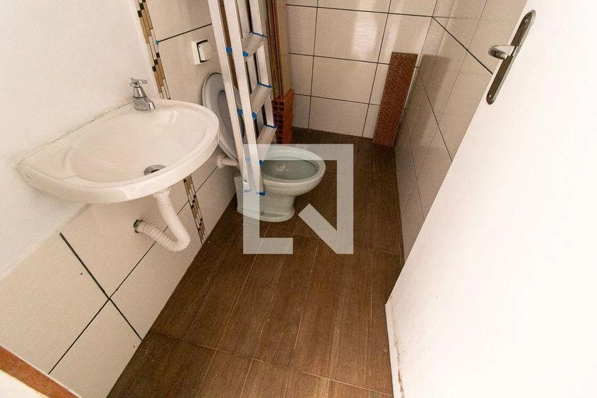 Rental house with 5 bedrooms and 290 m² — photo 49